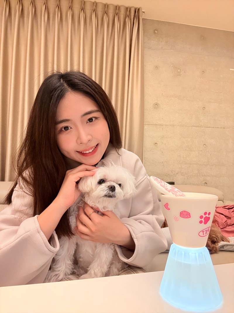 女人知己試用大隊,口碑行銷,部落客行銷,FRAMULA芬乘 寵物香氛儀套裝組,寵物香氛儀,芬乘FRAMULA,寵物去味神器,寵物環保香氛,精油香氛,無酒精香氛儀,寵物異味控制,高質感香氛儀,毛孩居家香氛,低音靜音香氛機,毛孩精緻生活
